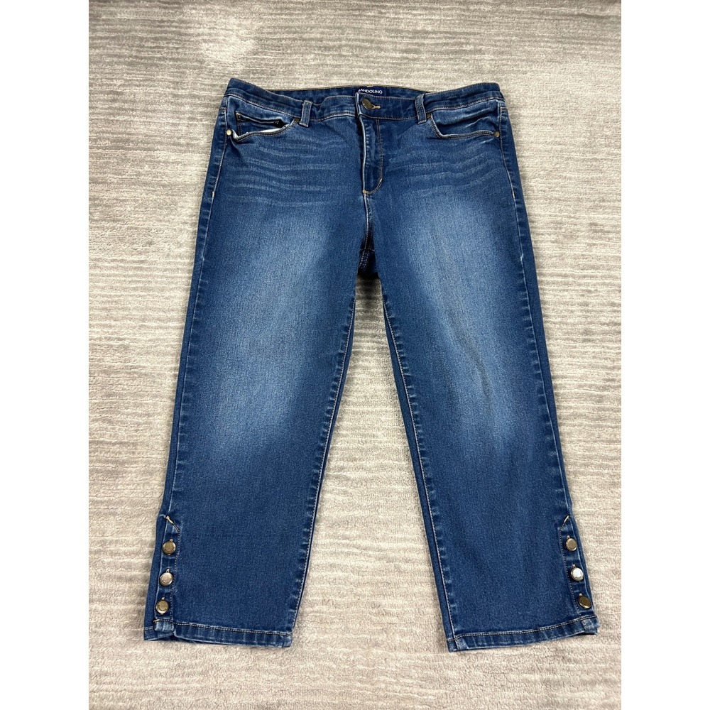 Bandolino Capri Jeans Womens 14 Blue Elene Cropped Medium Wash Button Hem